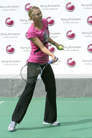María Sharapova jugó con sus fans