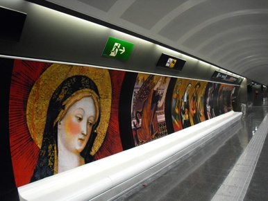 El Museo Nacional de Arte de Cataluña se traslada al metro