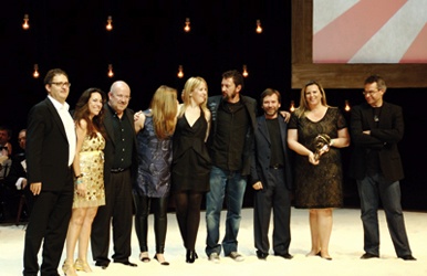 Los creadores de la campaña de Turismo de Canarias recogen su  premio