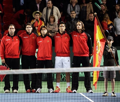 El Toro de Osborne vuelve a vestir a la selección española de tenis