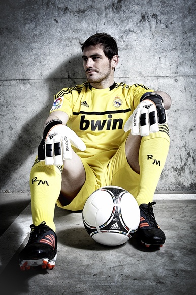 Íker Casillas ficha por adidas