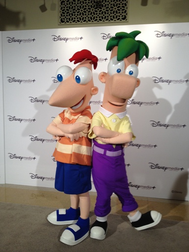 Phineas y Pherb asistieron a la presentación de Disneymedia+