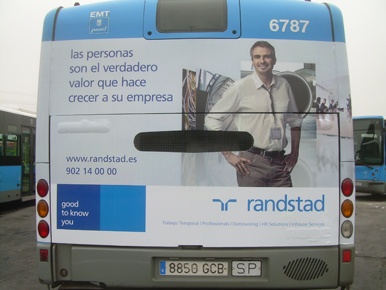 La nueva campaña de Randstad también en los autobuses