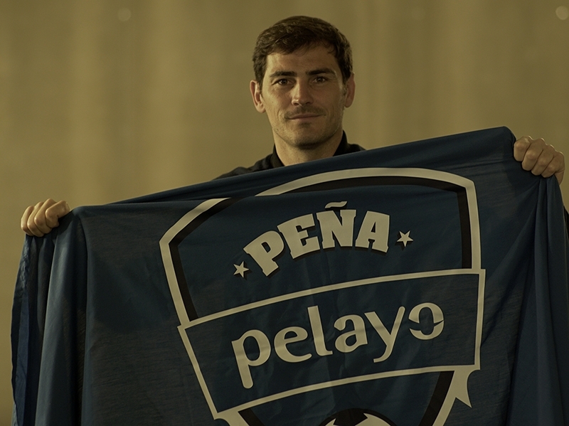 Íker Casillas se une a la campaña #EstarEnamorado de Pelayo