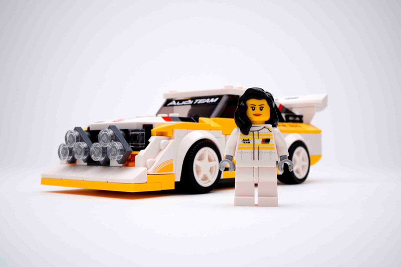 Figura LEGO de la llamada 'Reina de la Velocidad'