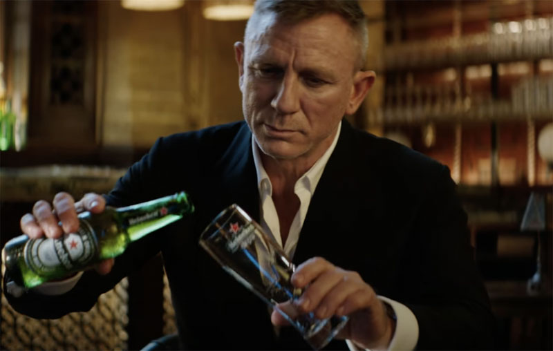Heineken y Daniel Craig celebran el regreso de James Bond