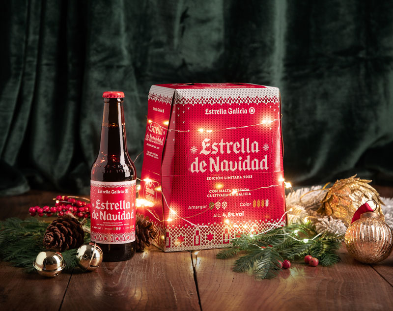 Estrella Galicia se pone el jersey navideño para esta Navidad