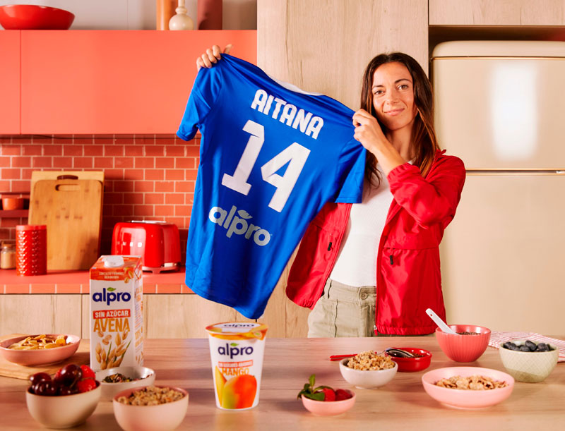 La futbolista Aitana Bonmatí, nueva imagen de Alpro