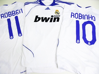 Camisetas del Real Madrid en SocialBid