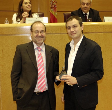 Miguel Pérez,de la Asociación de Usuarios de Internet,y Ricardo Villa,director de RTVE.es.