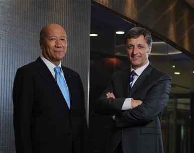  Tadashi Ishil y Jerry Buhlmann
