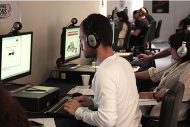 El jurado de Cyber evaluando las piezas a concurso en Cannes 2011