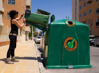 Ecovidrio elige a Revolution