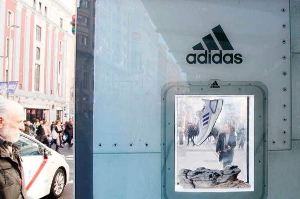 Volver a llamar ancla fusión Adidas, mensaje coherente por todos los medios, Campañas | Control  Publicidad