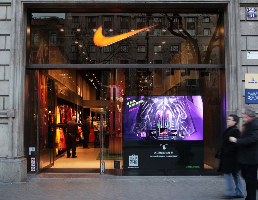Nike estrena escaparate interactivo