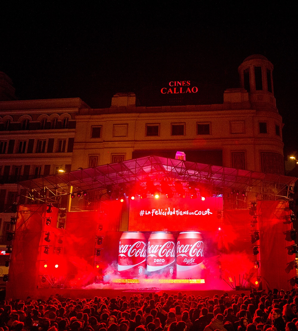 Coca-Cola pinta Madrid de rojo