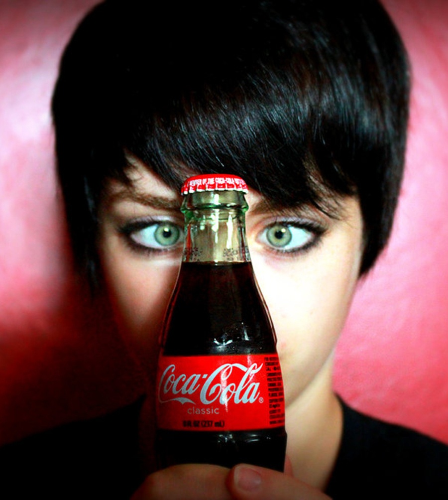 Sra.Rushmore gana la cuenta global de Coca-Cola