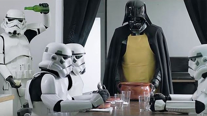 Darth Vader echa mano de la fuerza para preparar una fabada