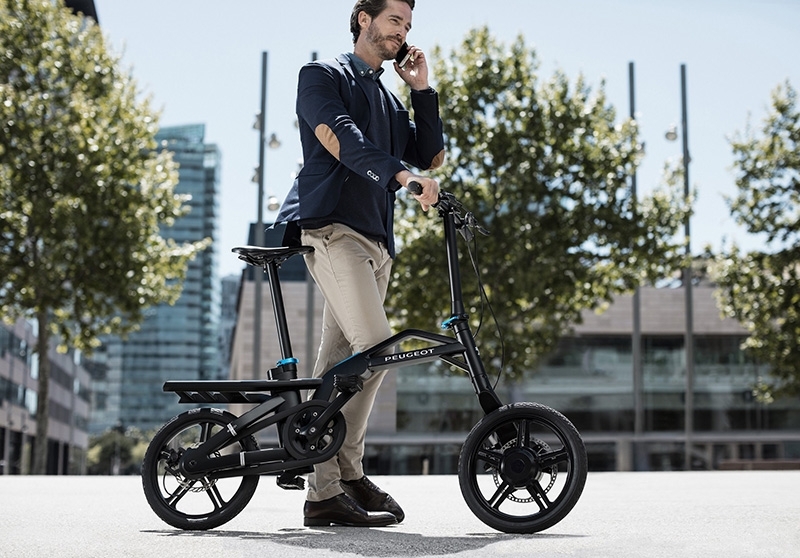 La nueva bici plegable de Peugeot llega a España