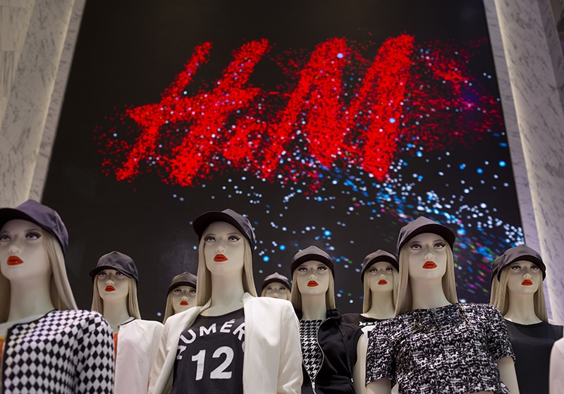 H&M reconoce pérdidas y lanza nueva marca para remontar