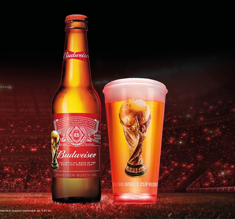 Budweiser 'enciende el mundo' de cara al Mundial de Fútbol