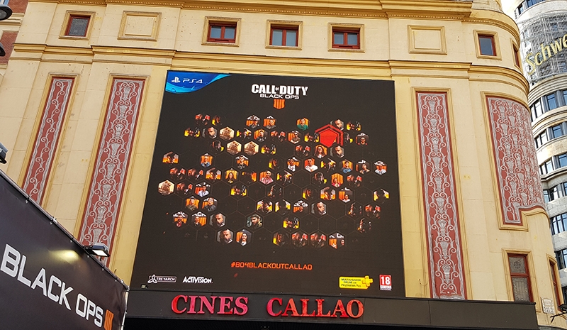 Call of Duty hace desaparecer a viandantes en el centro de Madrid