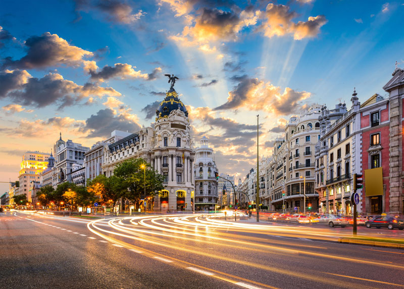 Madrid y Barcelona, en el Top 10 de ciudades con menor brecha salarial
