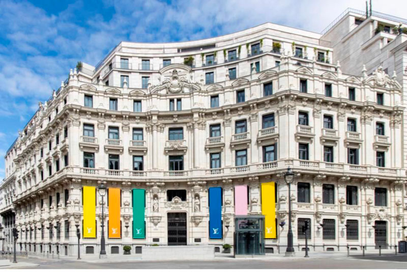 (SOMOS) convierte Galería Canalejas en Louis Vuitton Savoir Faire