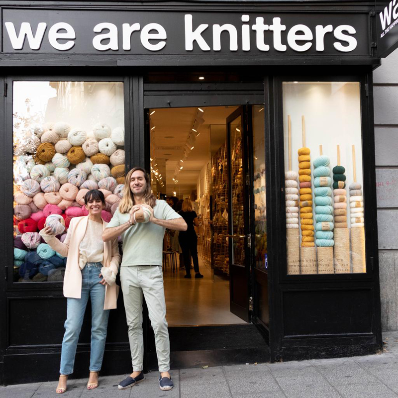 We Are Knitters salta al mundo offline con su primera tienda física