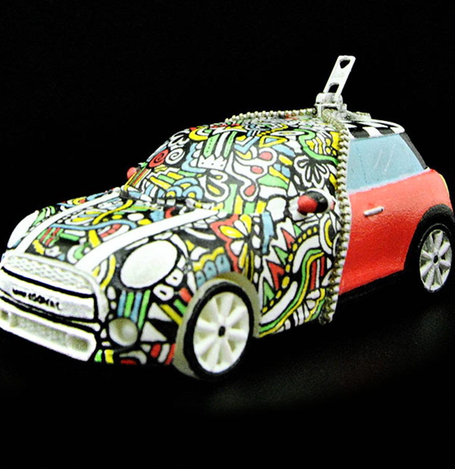 Subasta benéfica de MINI en Twitter