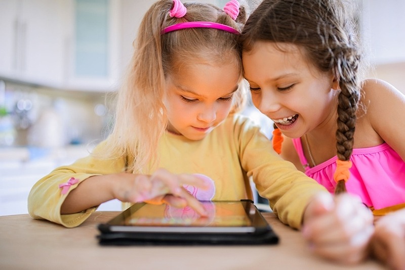 Aumenta el consumo de Internet entre los menores de 14 años