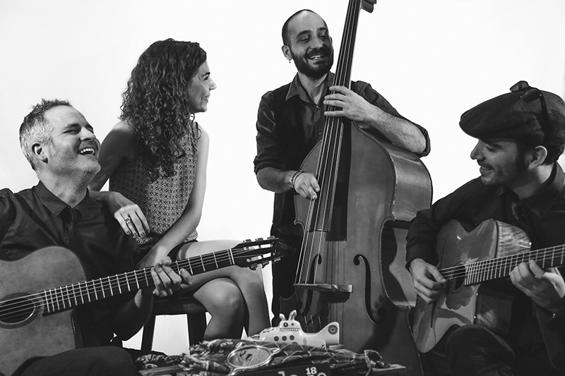 Nace Acqustic, un "Airbnb" de conciertos musicales a domicilio