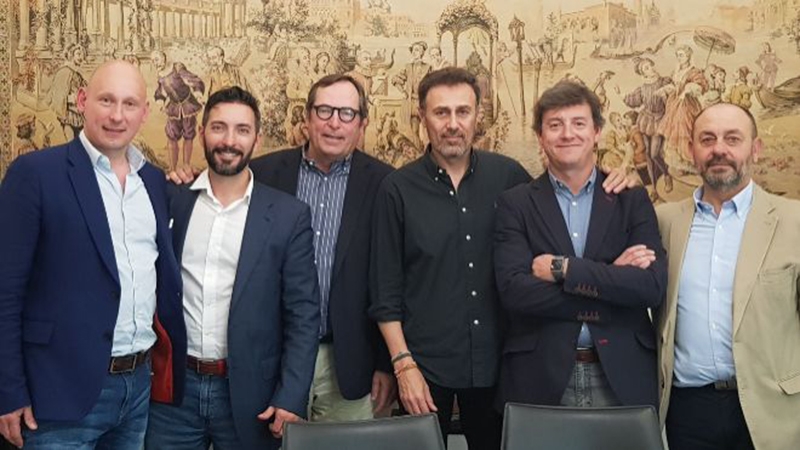 Active International compra The Digital Gate