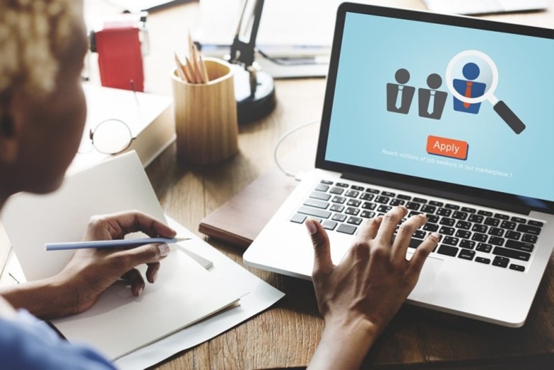 El uso de redes sociales para buscar empleo toca techo