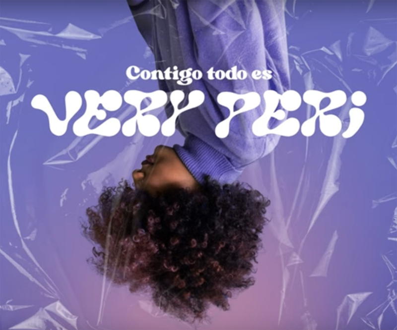 "Contigo todo es Very Peri", la nueva y colorida campaña de Motorola