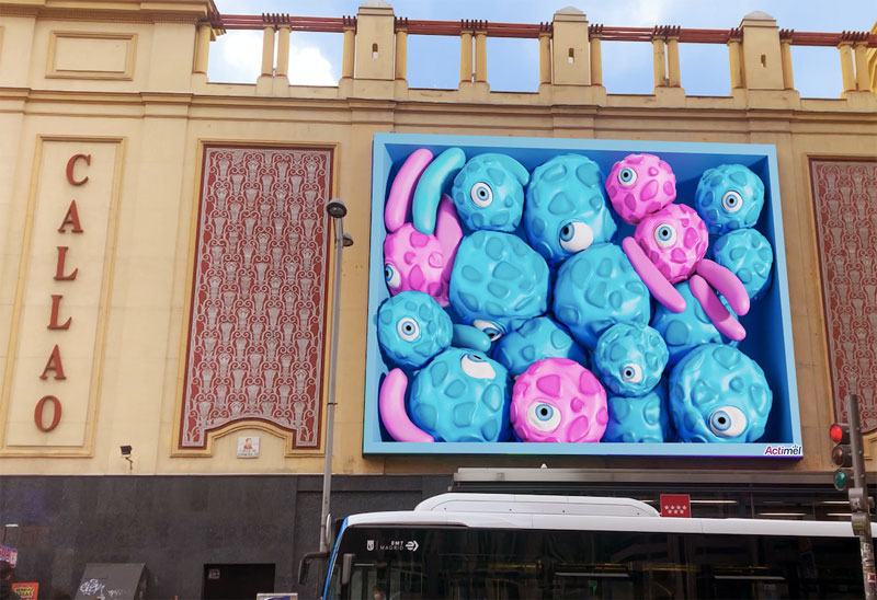 Bacterias gigantes en la madrileña Plaza de Callao