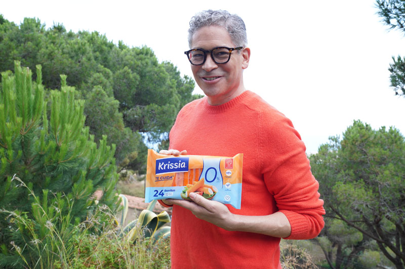 Boris Izaguirre protagoniza la nueva campaña de Krissia