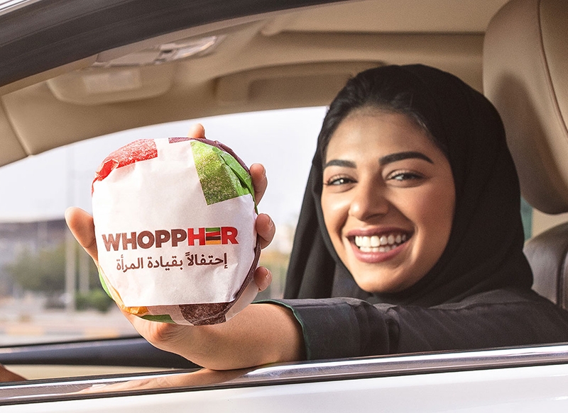 "WhoppHer" gratis para las nuevas conductoras de Arabia Saudí