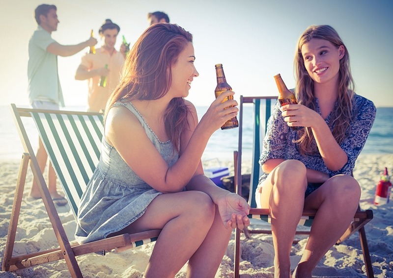 Ambar desmonta clichés sobre el consumo femenino de cerveza