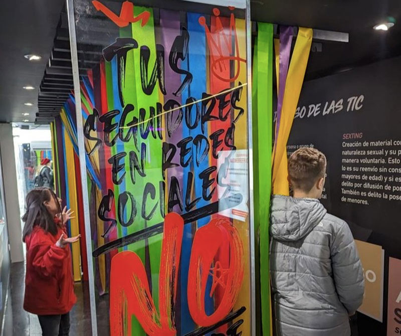 Ciberland, expo para concienciar sobre los riesgos del mundo digital