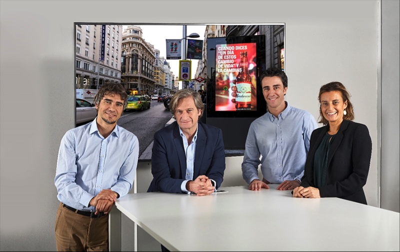 Clear Channel refuerza su estructura comercial