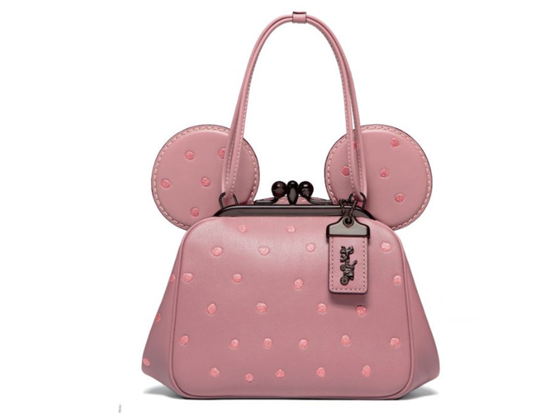 Coach lanza una colección inspirada en Minnie Mouse