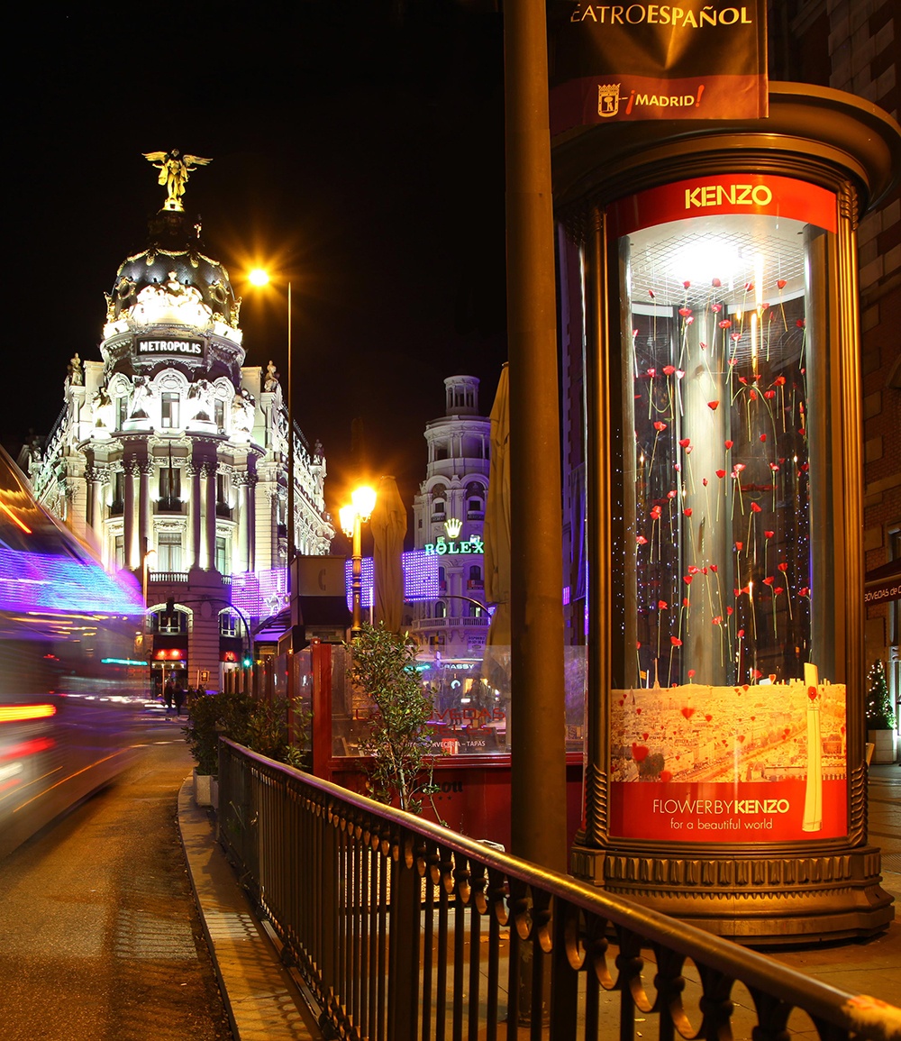 Kenzo Adorna Madrid Con Amapolas Control Publicidad