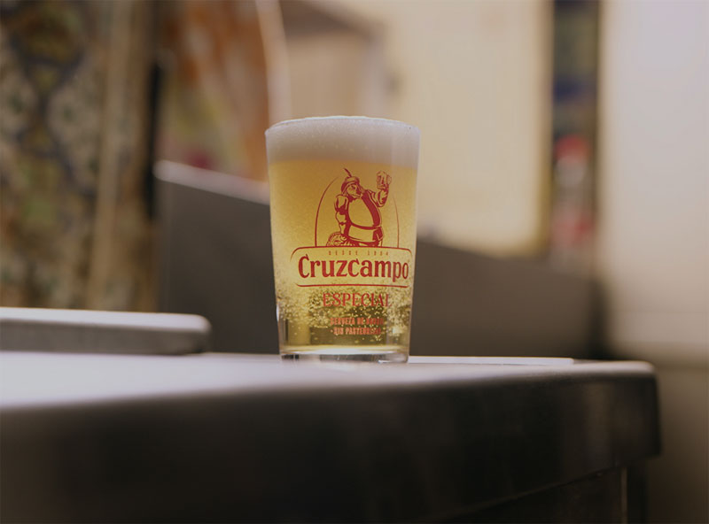 Cruzcampo nos invita a mirar cara a cara a la primera caña