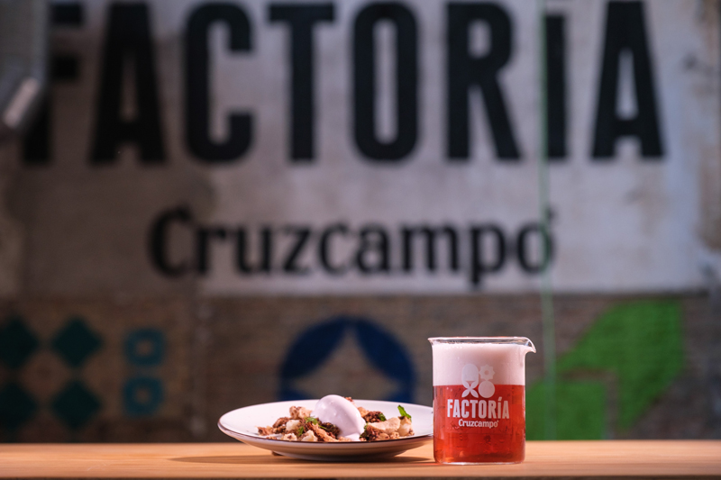 Cruzcampo crea una cerveza experimental inspirada en el espacio