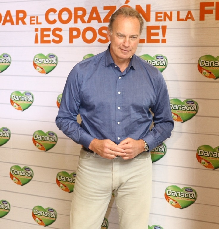 Danacol y Bertín Osborne, juntos por una feria cardiosaludable