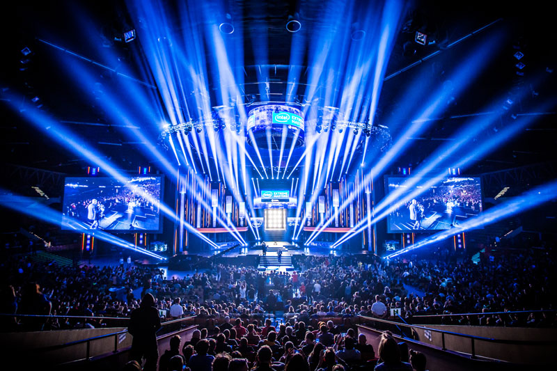 (SOMOS) entra en el universo de los eSports