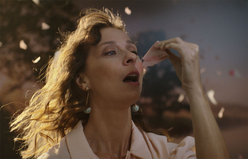"Extras", la nueva campaña digital de Campofrío