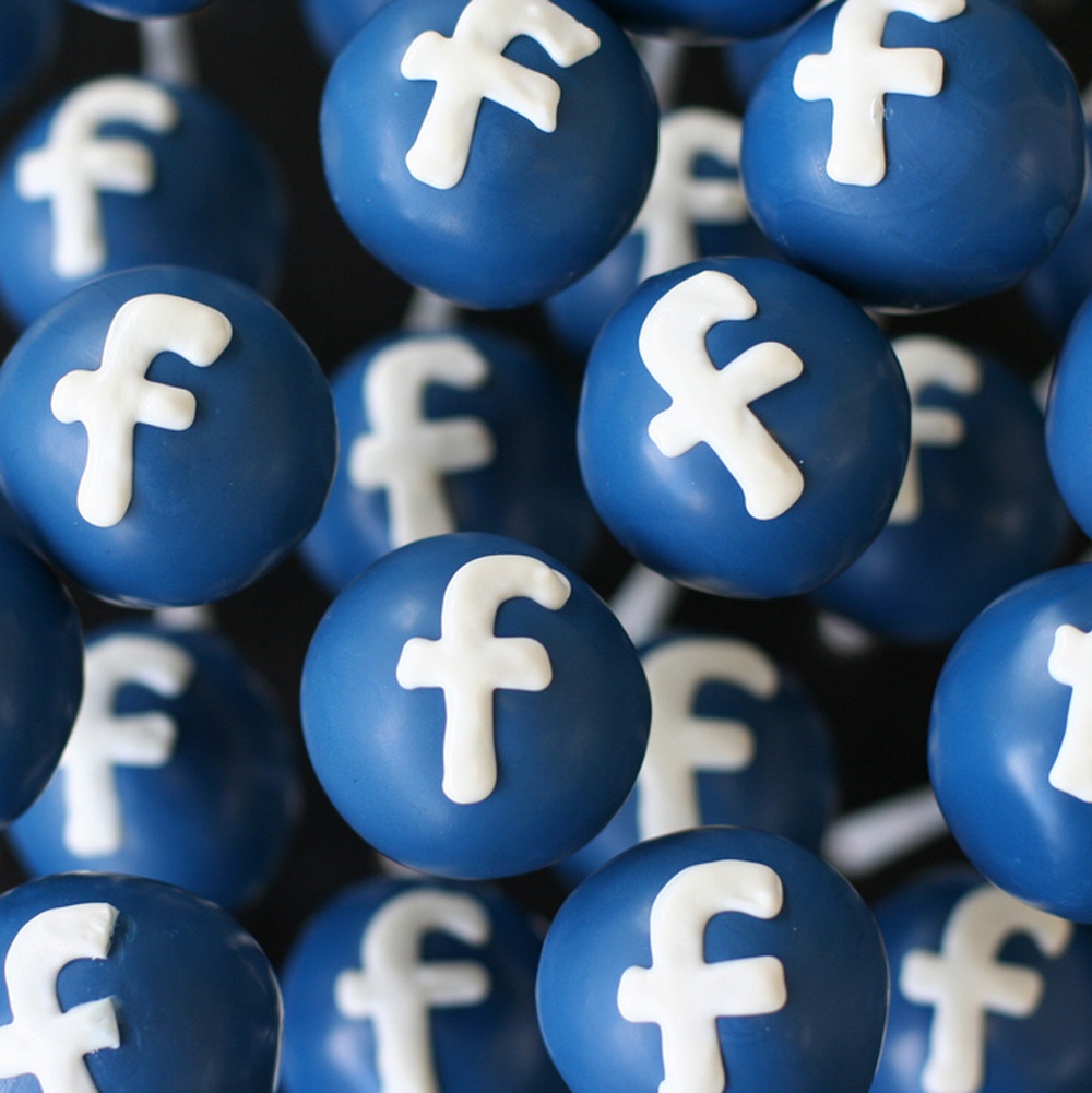 Facebook cumple diez años