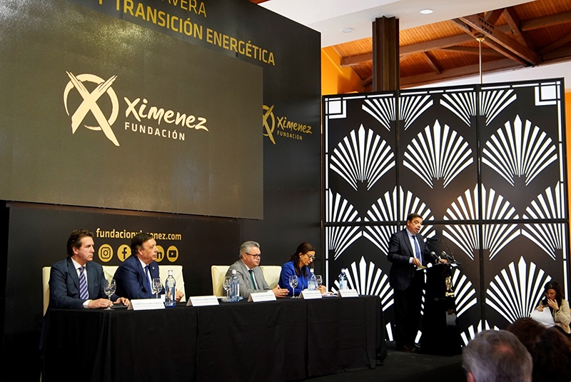 Un ministro en la presentación de Fundación Ximénez